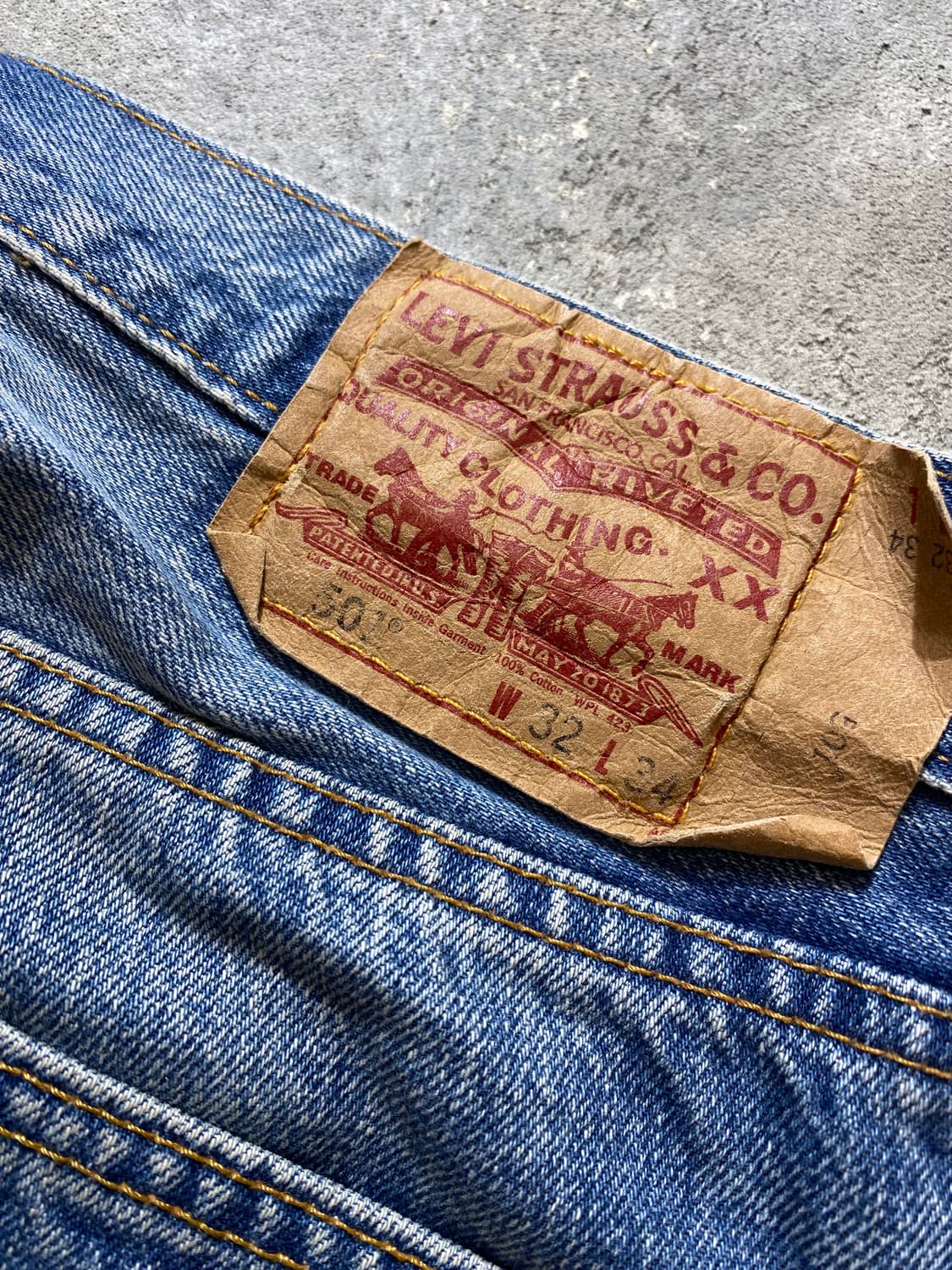 [32] Levi's 501 리바이스 레귤러 핏 데님팬츠 상품이미지7