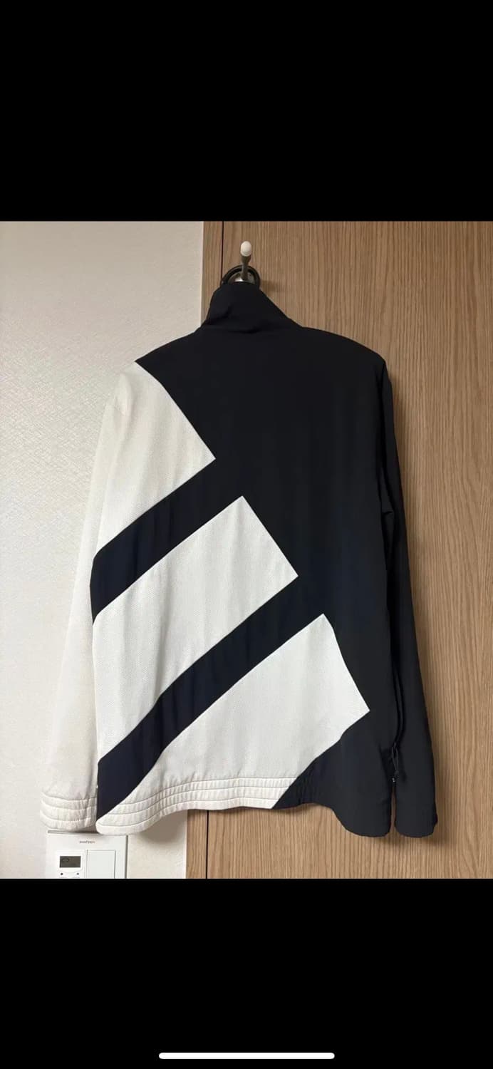 아디다스 EQT BOLD 트랙탑 M (화이트/블랙) 상품이미지2