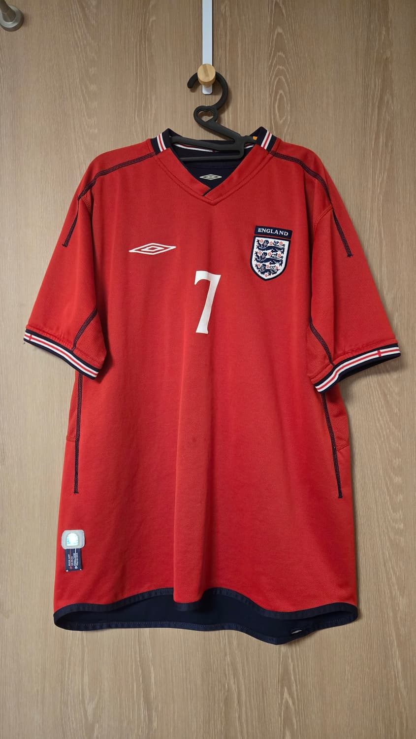 02-04 잉글랜드 어웨이 베컴 축구유니폼 상품이미지1