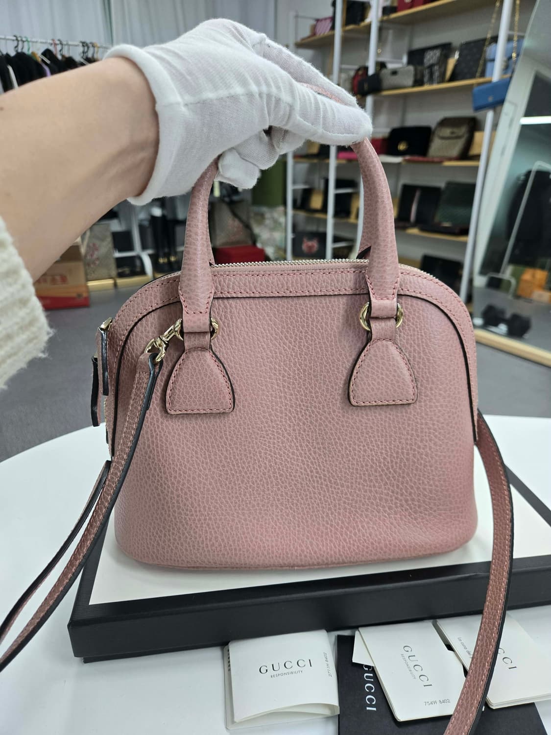 [50%할인] 구찌 인터로킹 돔 숄더백 상품이미지4