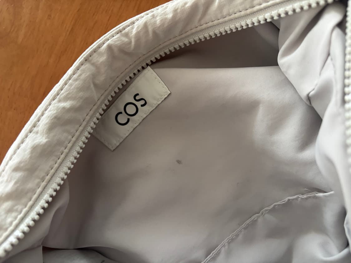cos 새들백 상품이미지3