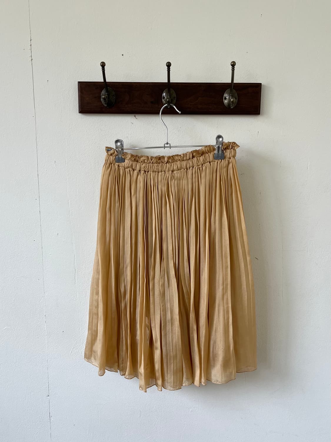 URBAN RESEARCH 베이지 플리츠 스커트 상품이미지2