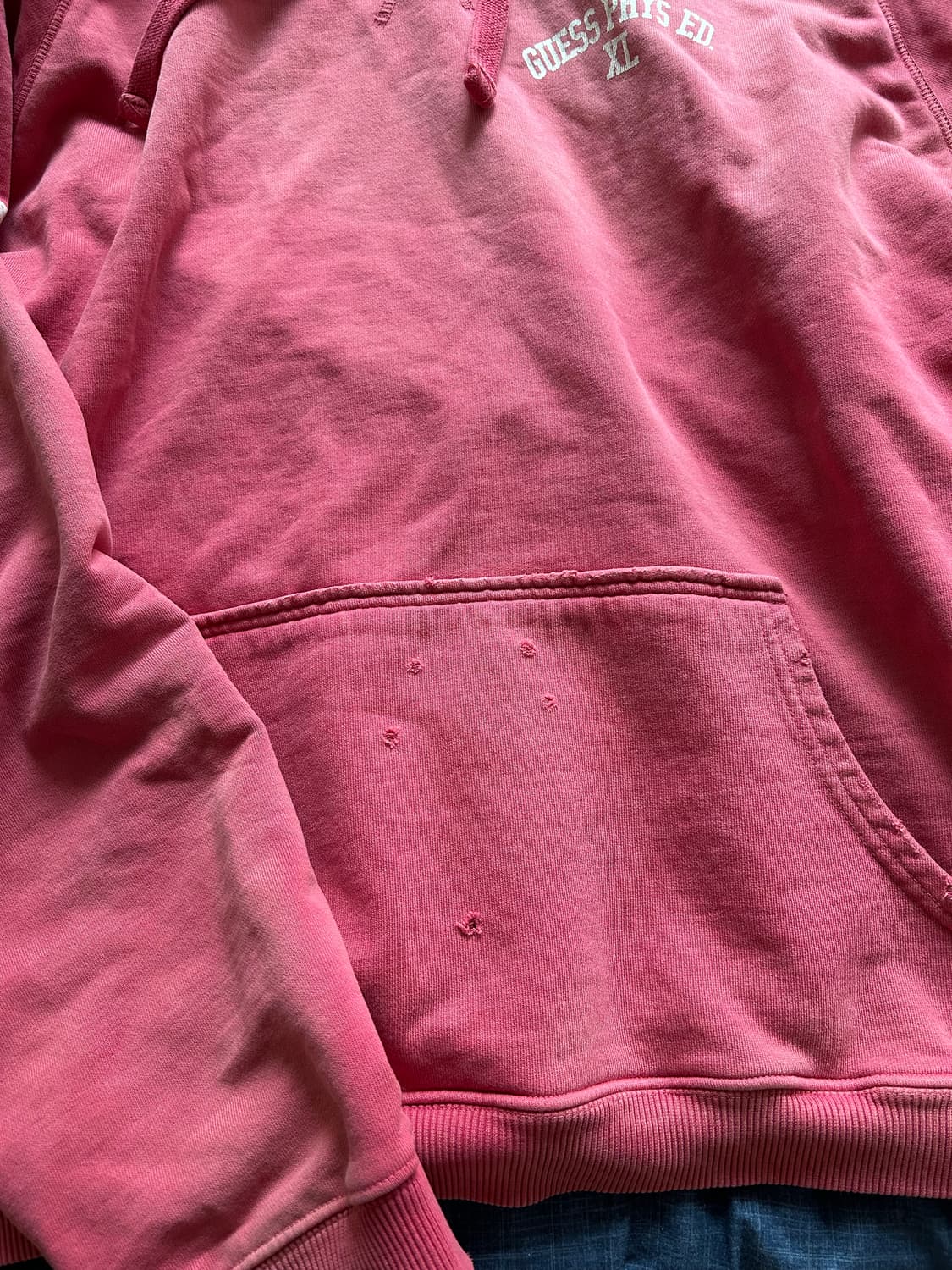 Guess 바시티 후디 상품이미지2