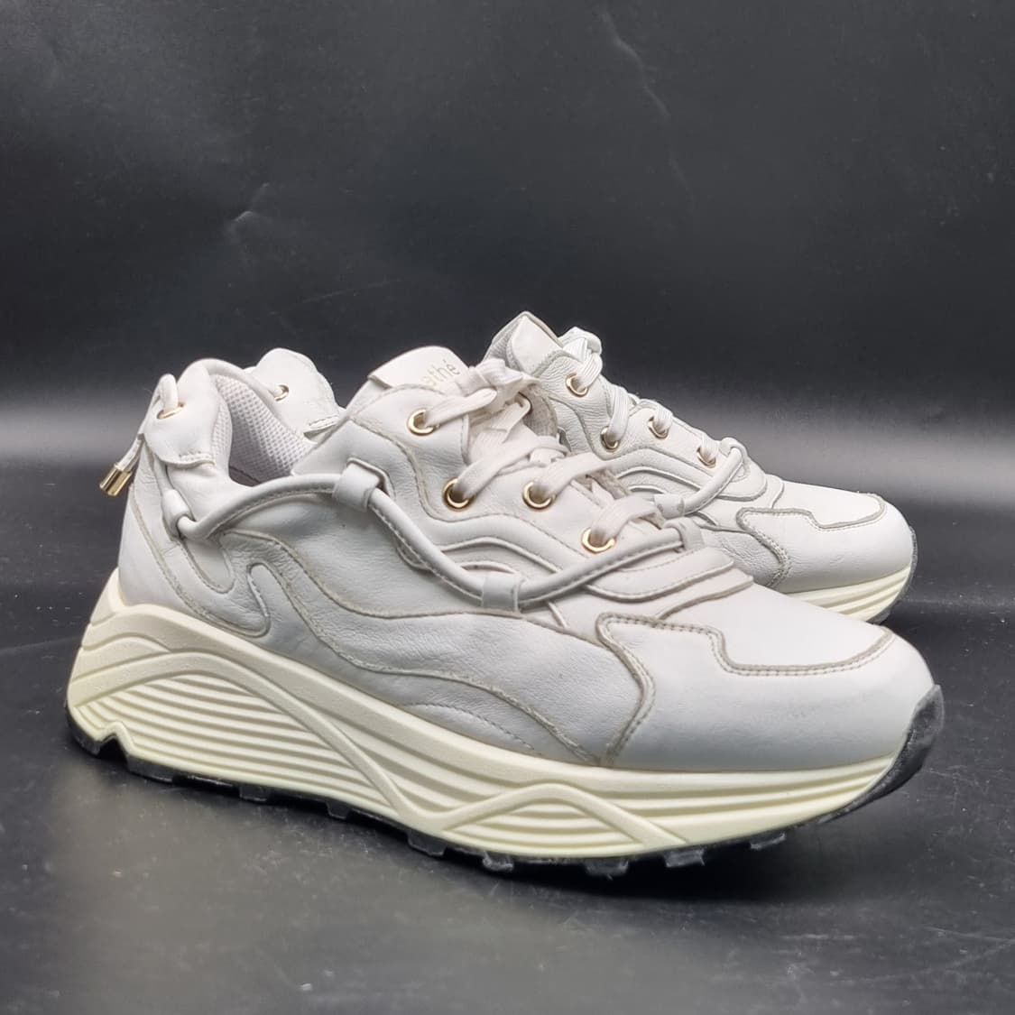 바네사브루노아떼 볼륨솔 스니커즈37 230 상품이미지1