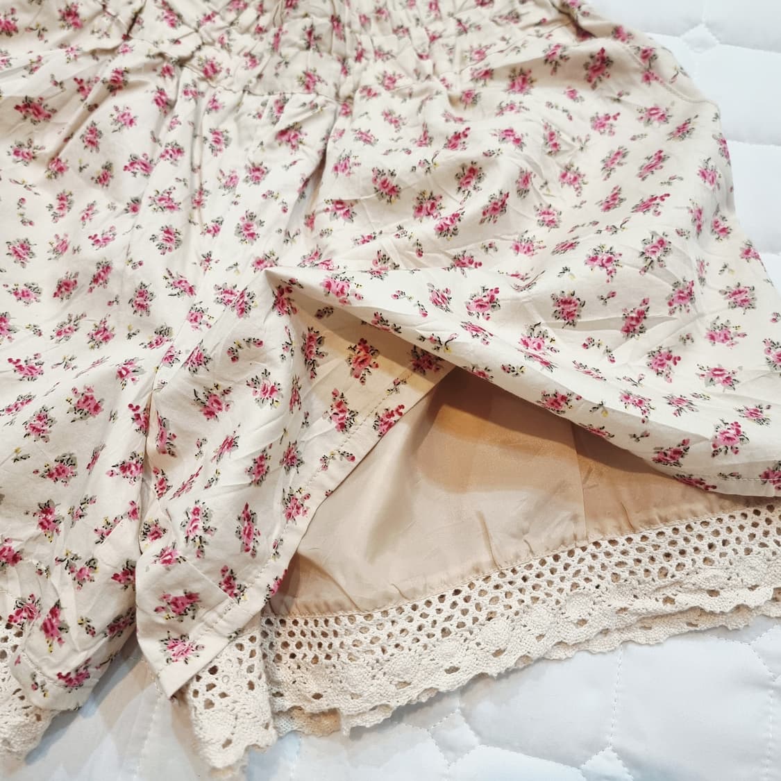 크림로즈 플라워 큐롯팬츠 / 레이스 라인 치마바지 상품이미지3