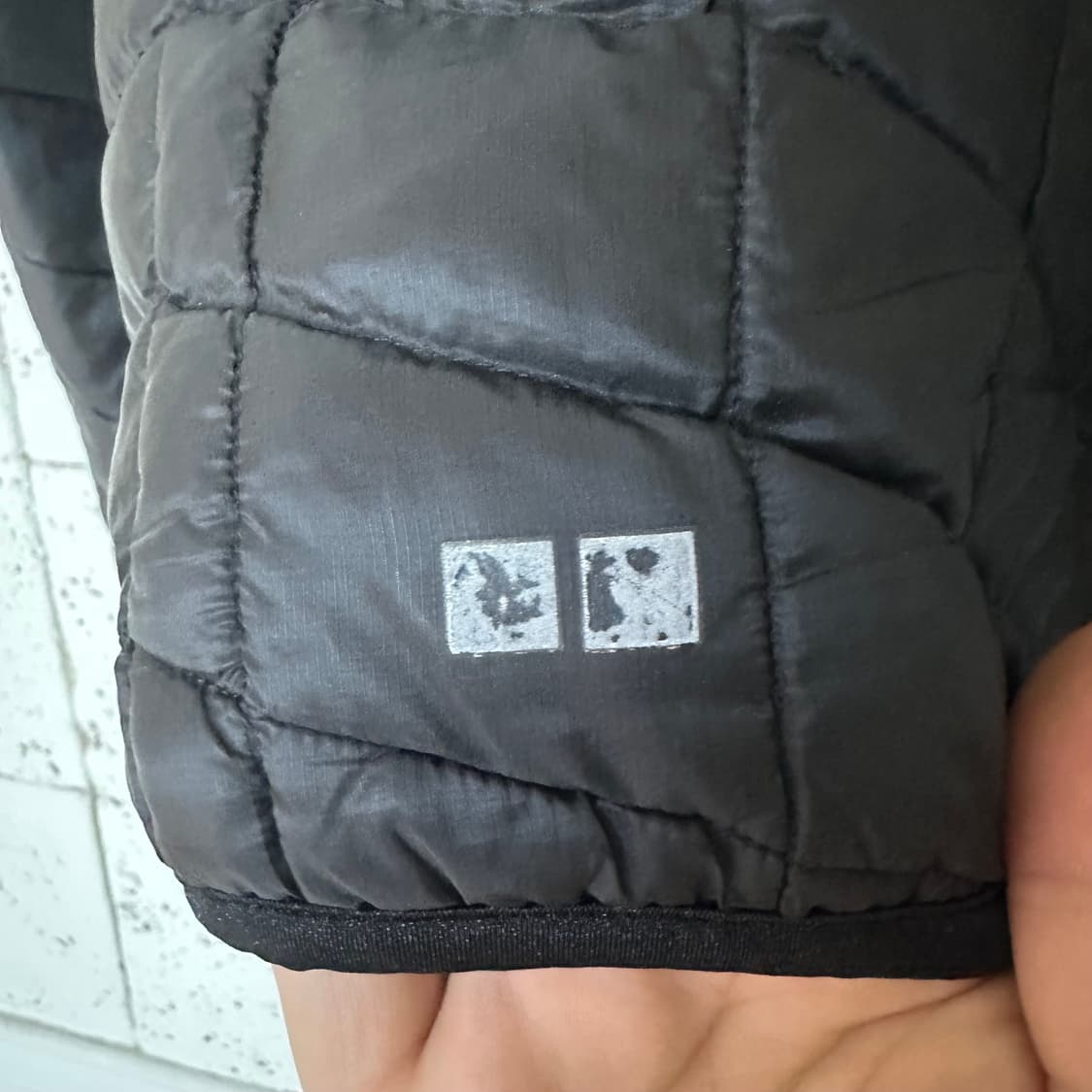 L 유니클로 경량패딩 블랙 상품이미지6