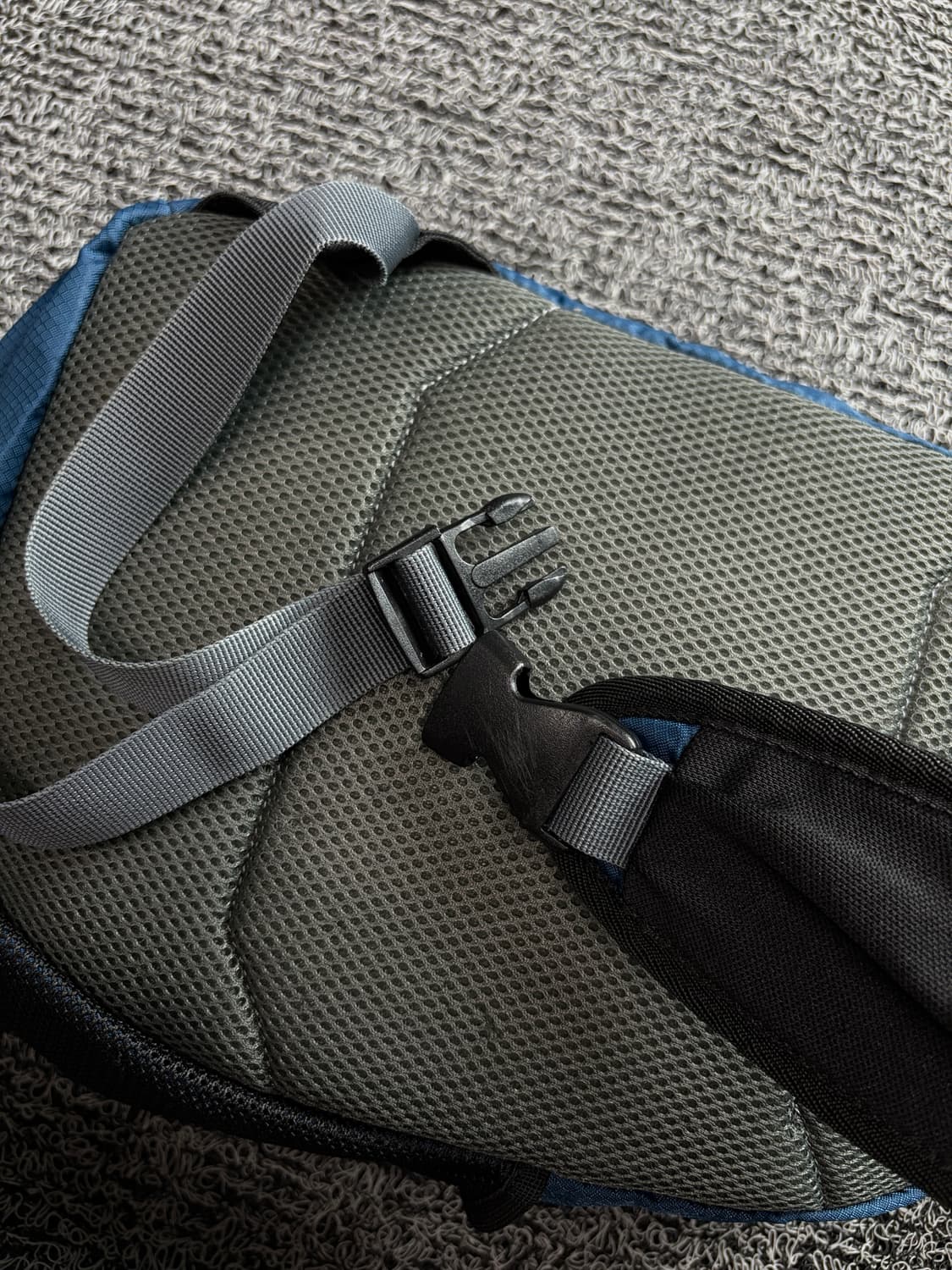 노스페이스 올드스쿨 바디 배스 나일론 슬링백 1490 상품이미지4