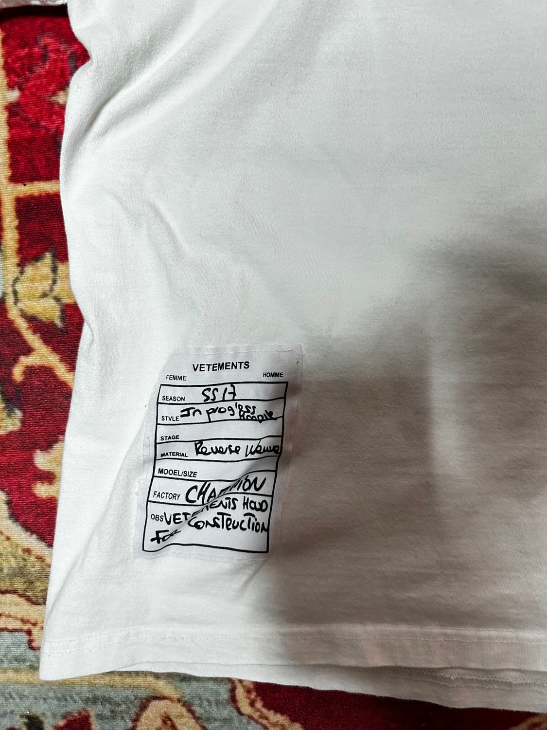 VETEMENTS Metallverarbeitung 반팔 티셔츠 상품이미지2