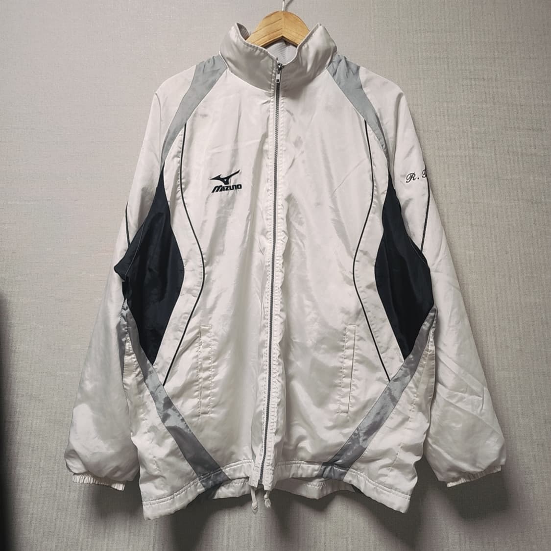 [XL] 미즈노 올드스쿨 바람막이 상품이미지1