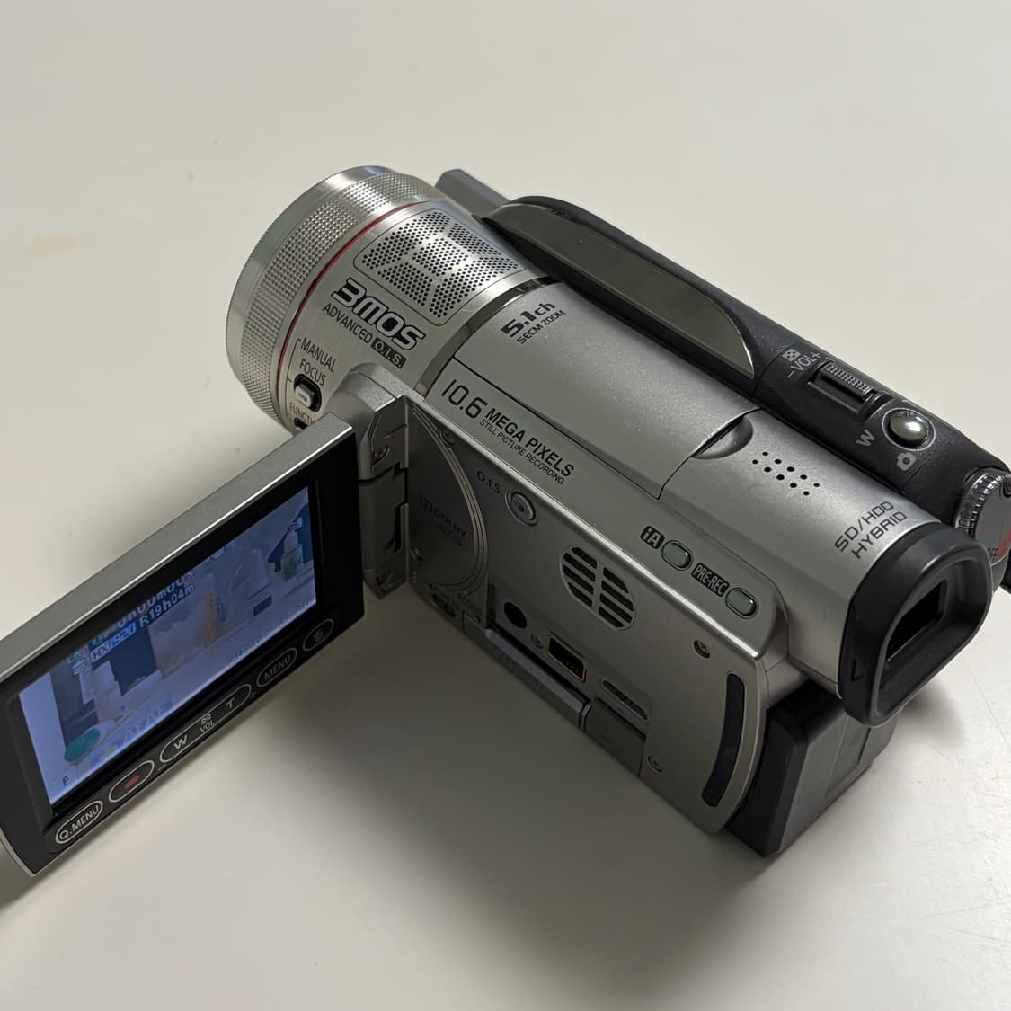 파나소닉x라이카 HDC-HS300 실버 빈티지 캠코더 상품이미지2