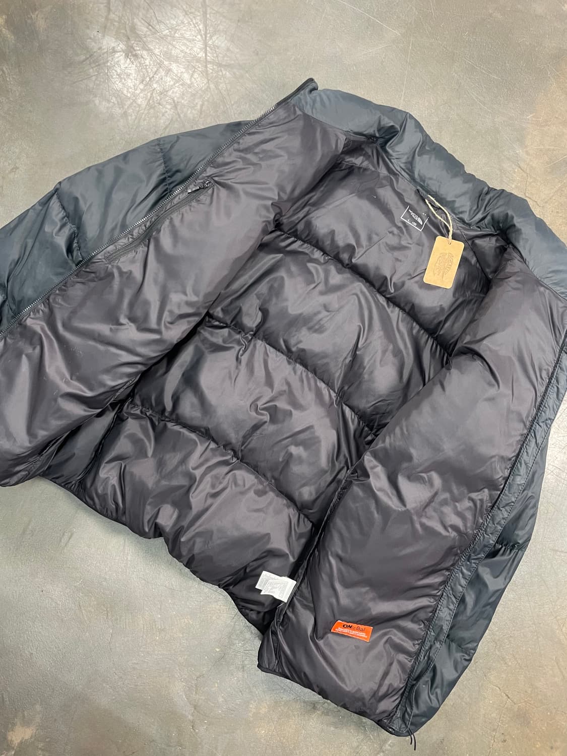 노스페이스 온볼 다운 패딩 상품이미지3