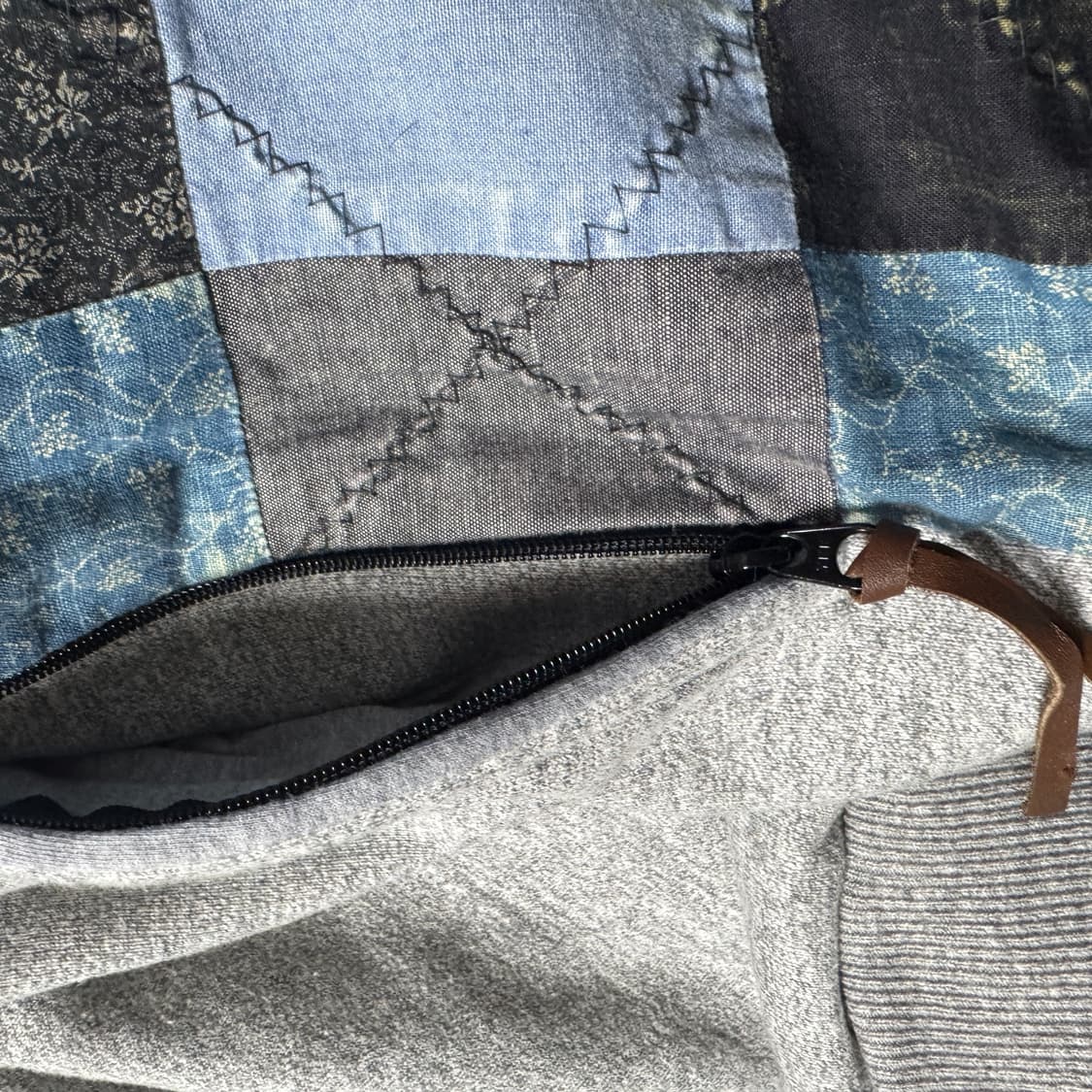 [3] 캐피탈 패치워크 맨투맨 레인보우 퀼트 스마일 상품이미지7