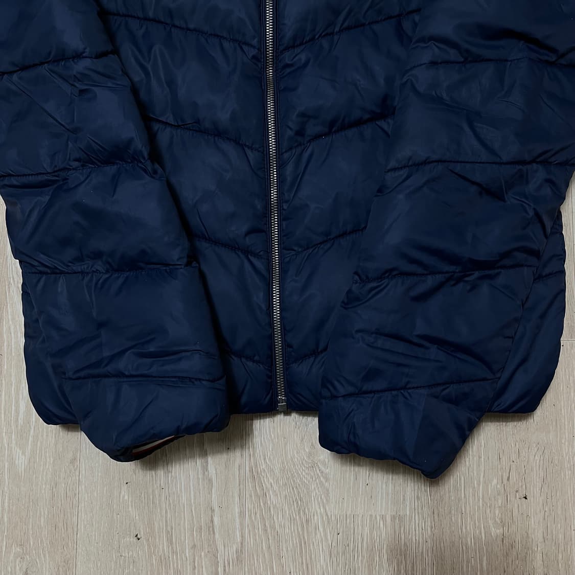 타미힐피거 진스 퀼팅 다운 경량 패딩 S/90 상품이미지3