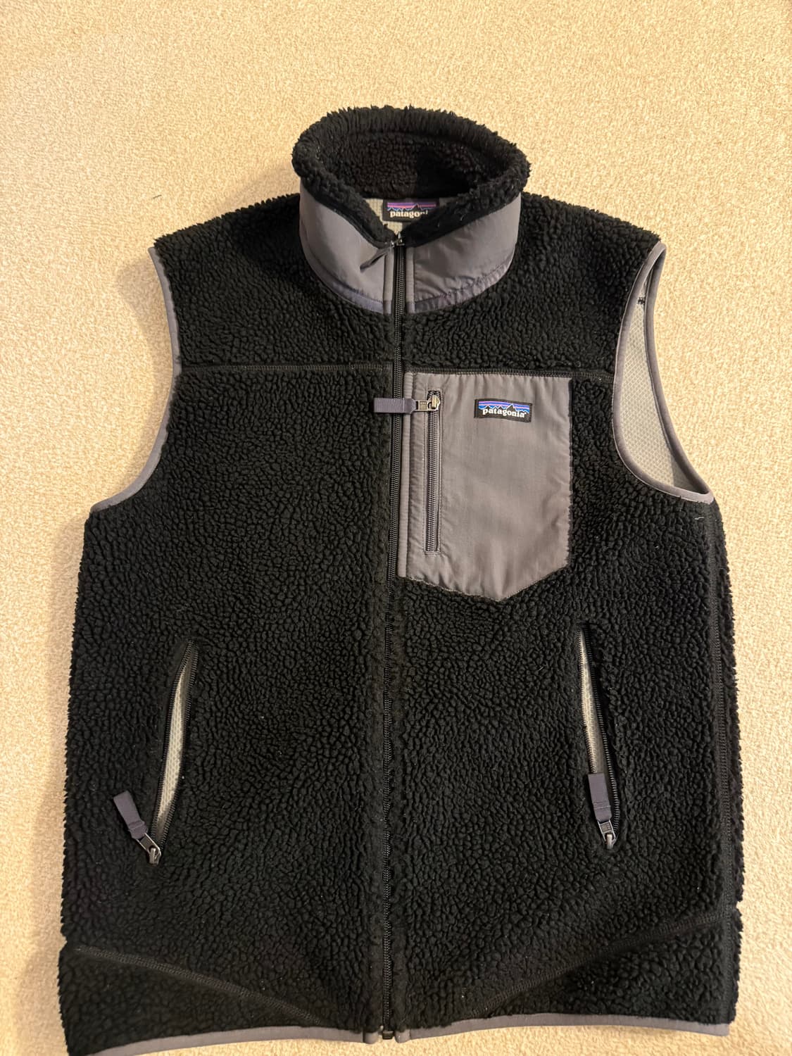 파타고니아 레트로X 베스트 블랙 상품이미지1