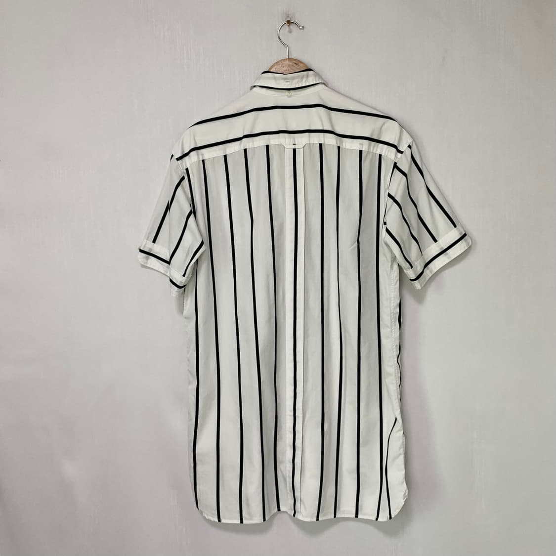 프레드페리 월계수 로고 스트라이프 반팔 롱 셔츠 화이트 상품이미지3