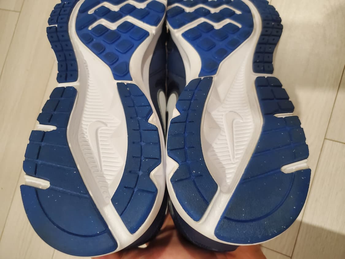 나이키 운동화 다운쉬프터6 런닝화 사이즈275
 상품이미지7