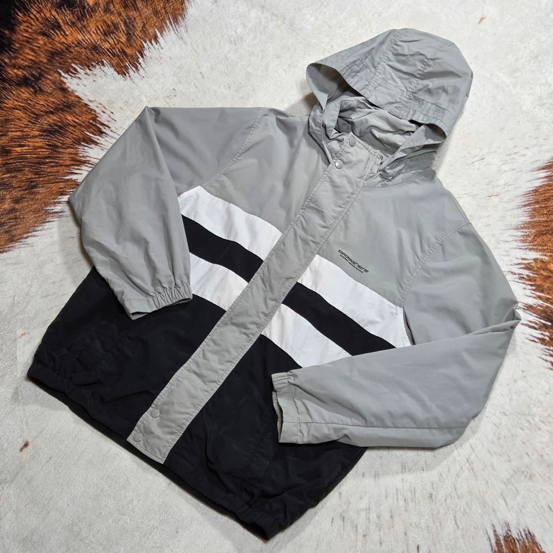 에스피오나지 배색 바람막이 자켓 상품이미지1