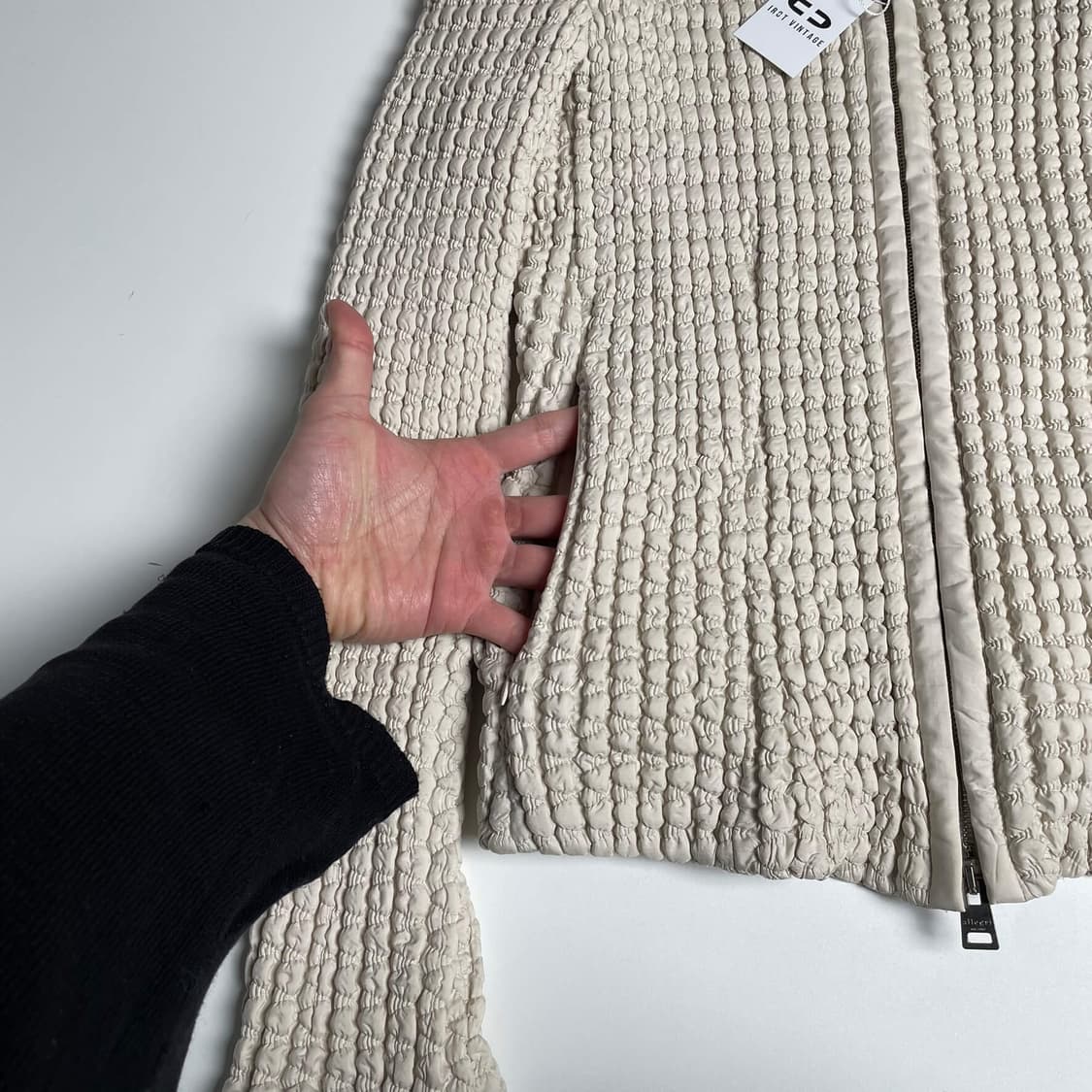 Allegri 화이트 앰보싱 집업 자켓 상품이미지5