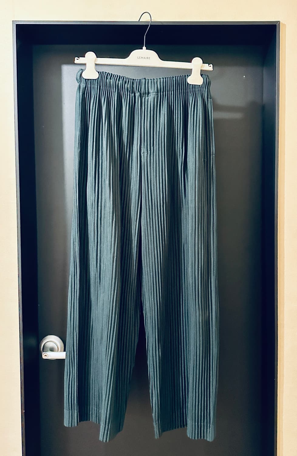 옴므플리세 이세이미야케 다크 그린 와이드 팬츠 1사이즈 상품이미지1