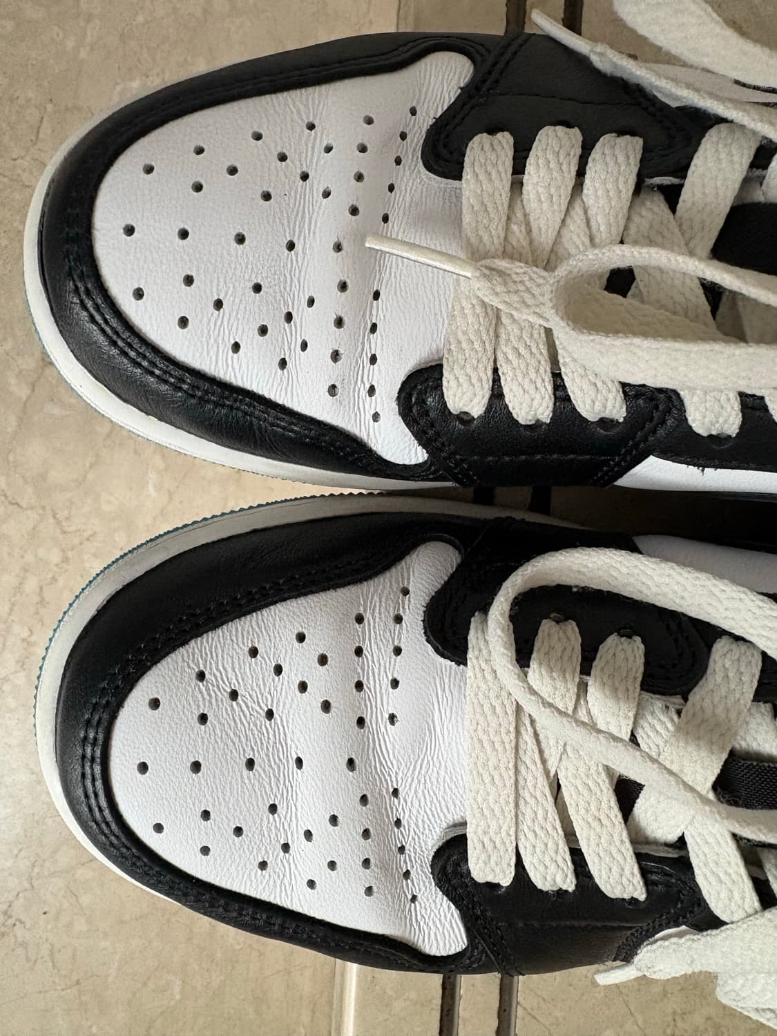 조던1 로우 파우더 블루(250) 상품이미지2