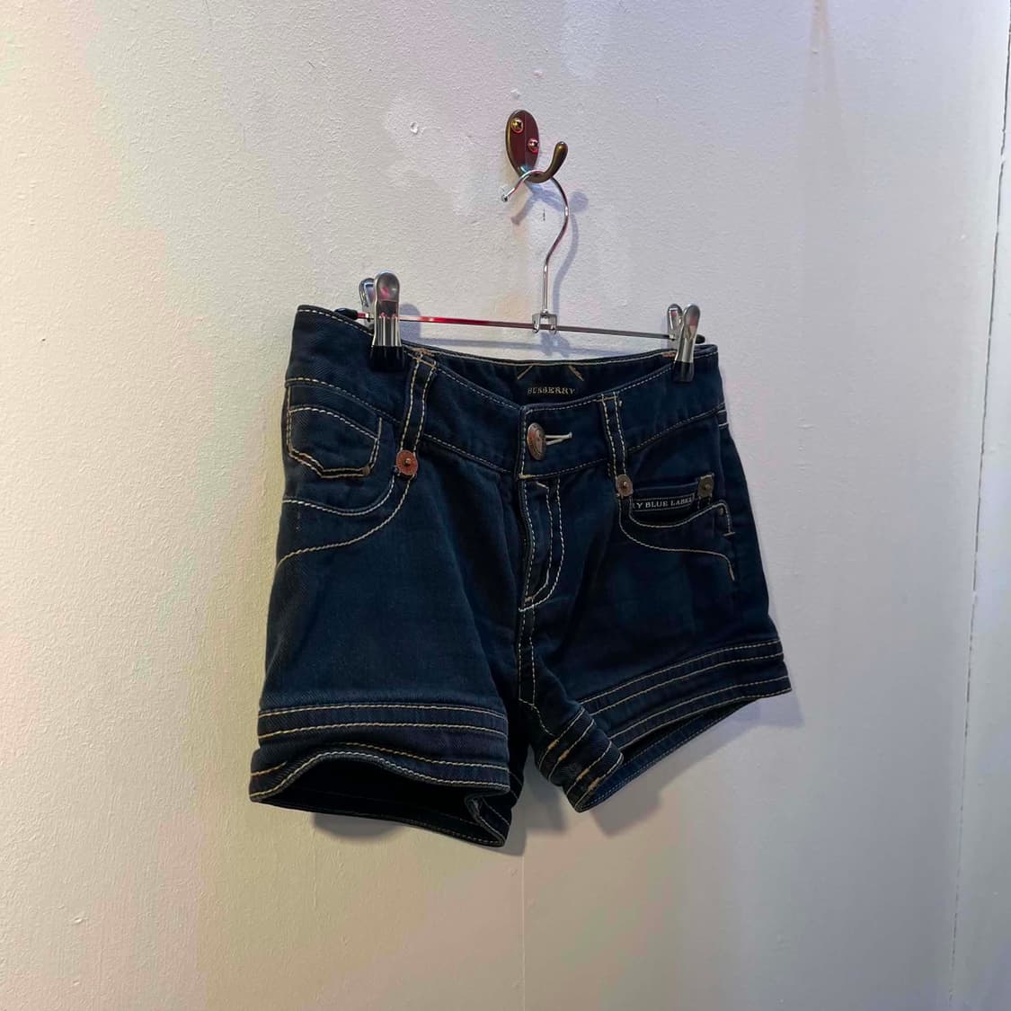[25] 버버리 블루라벨 Y2K 일본판 펑크 갸루 데님 숏팬츠 상품이미지3
