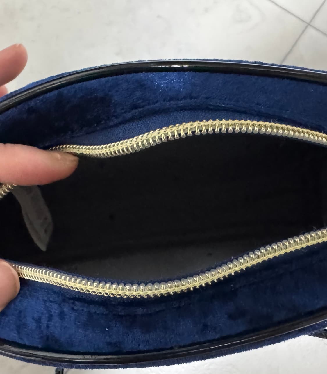 폴스부띠끄 벨벳 크로스백 상품이미지7