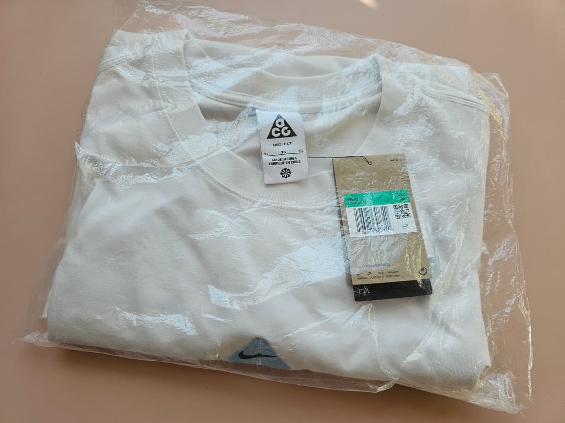 나이키 ACG 반팔 티셔츠 흰색티 105 새상품 택 조던  상품이미지3