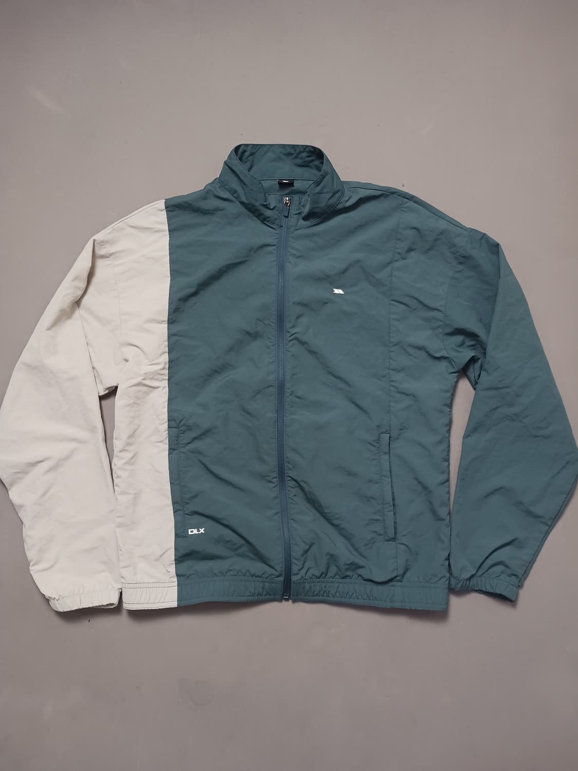 [100] DLX Trespass 투톤 경량 바람막이 자켓 상품이미지1