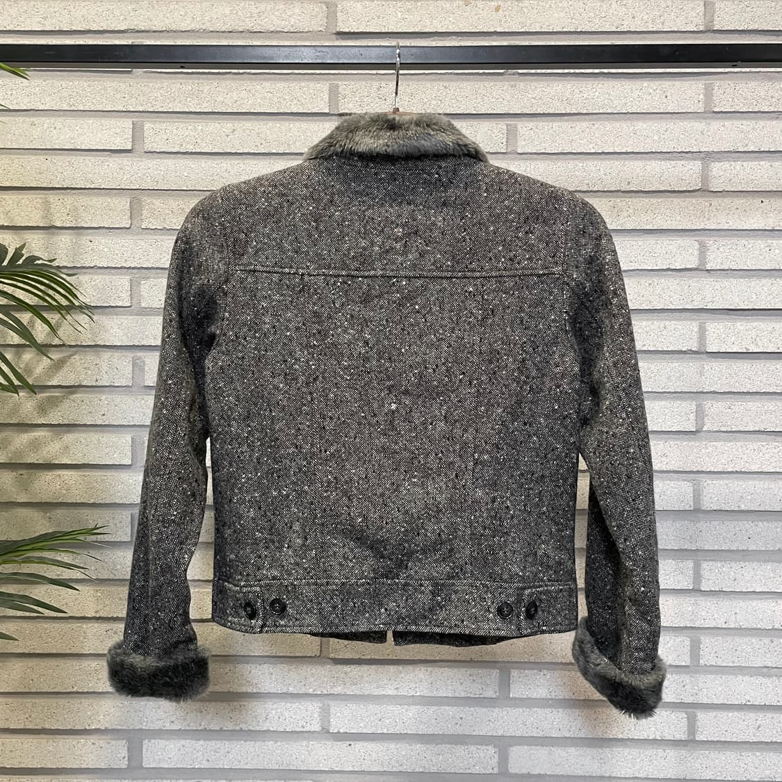 아네스베 울 집업 자켓 앙고라 카라넥 소매 퍼 디테일 그레이 상품이미지3