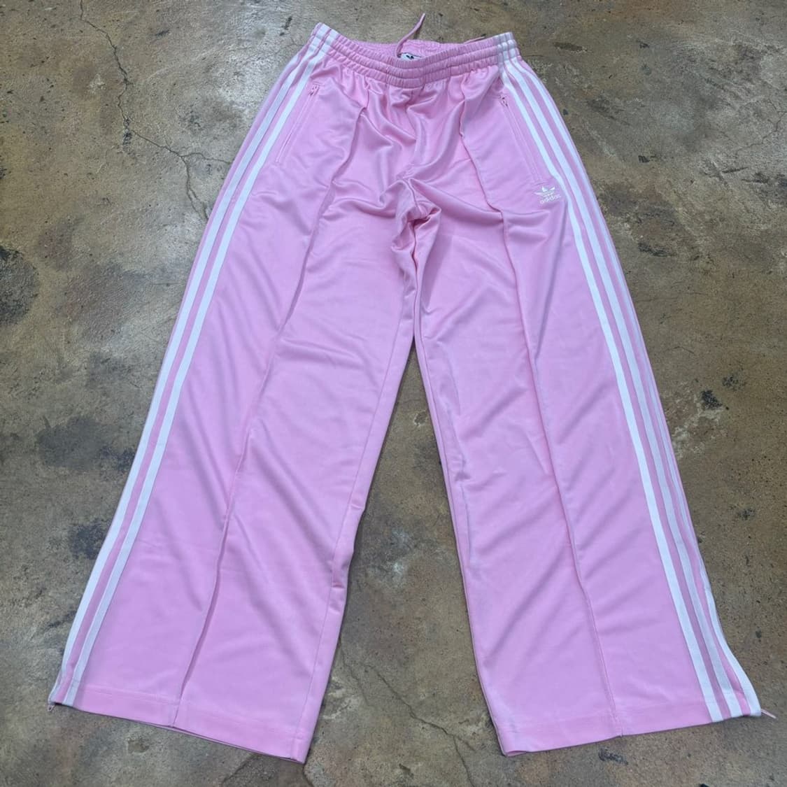 [정품/M]  아디다스 딸기우유 핑크 삼선 트랙 팬츠 상품이미지2