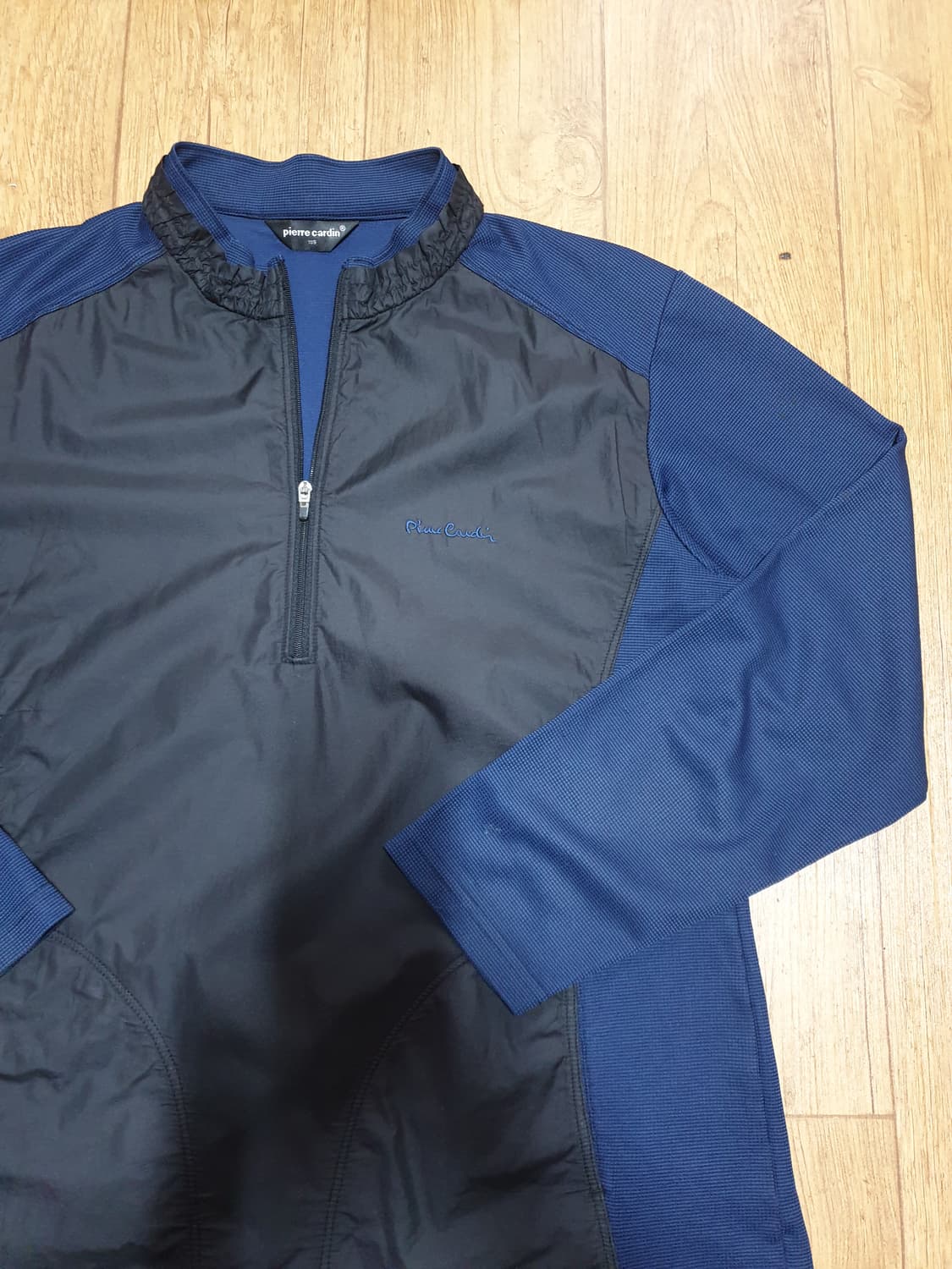 1016 피에르가르뎅 반집업 100 사이즈입니다 상품이미지3