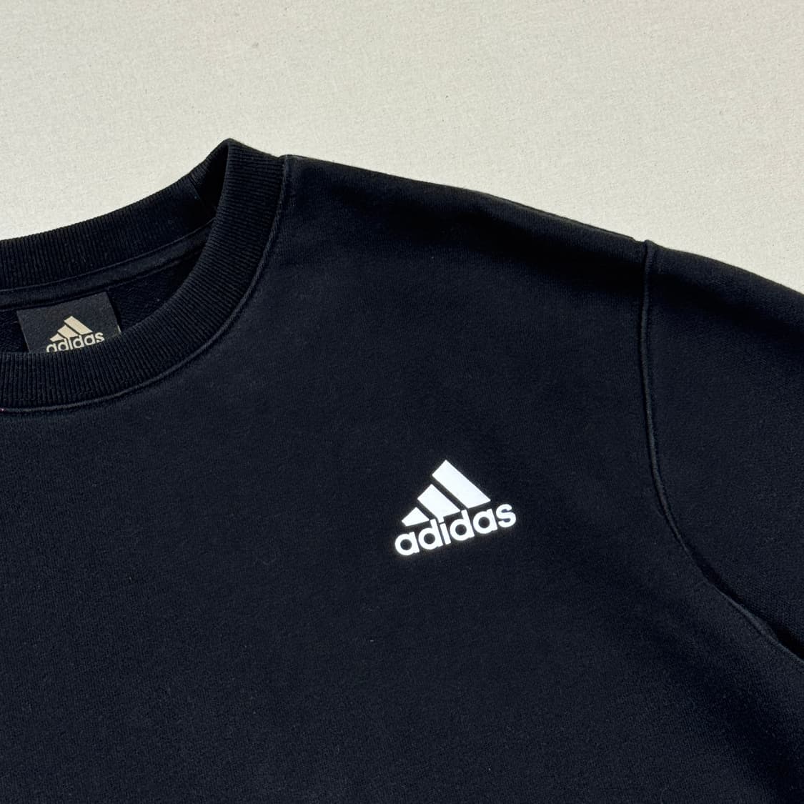 M) 아디다스 블랙 맨투맨 티셔츠 상품이미지4