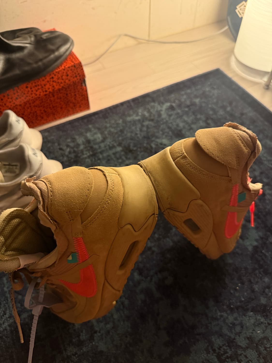 나이키 오프화이트 에어맥스 90 데저트오어 290 상품이미지5