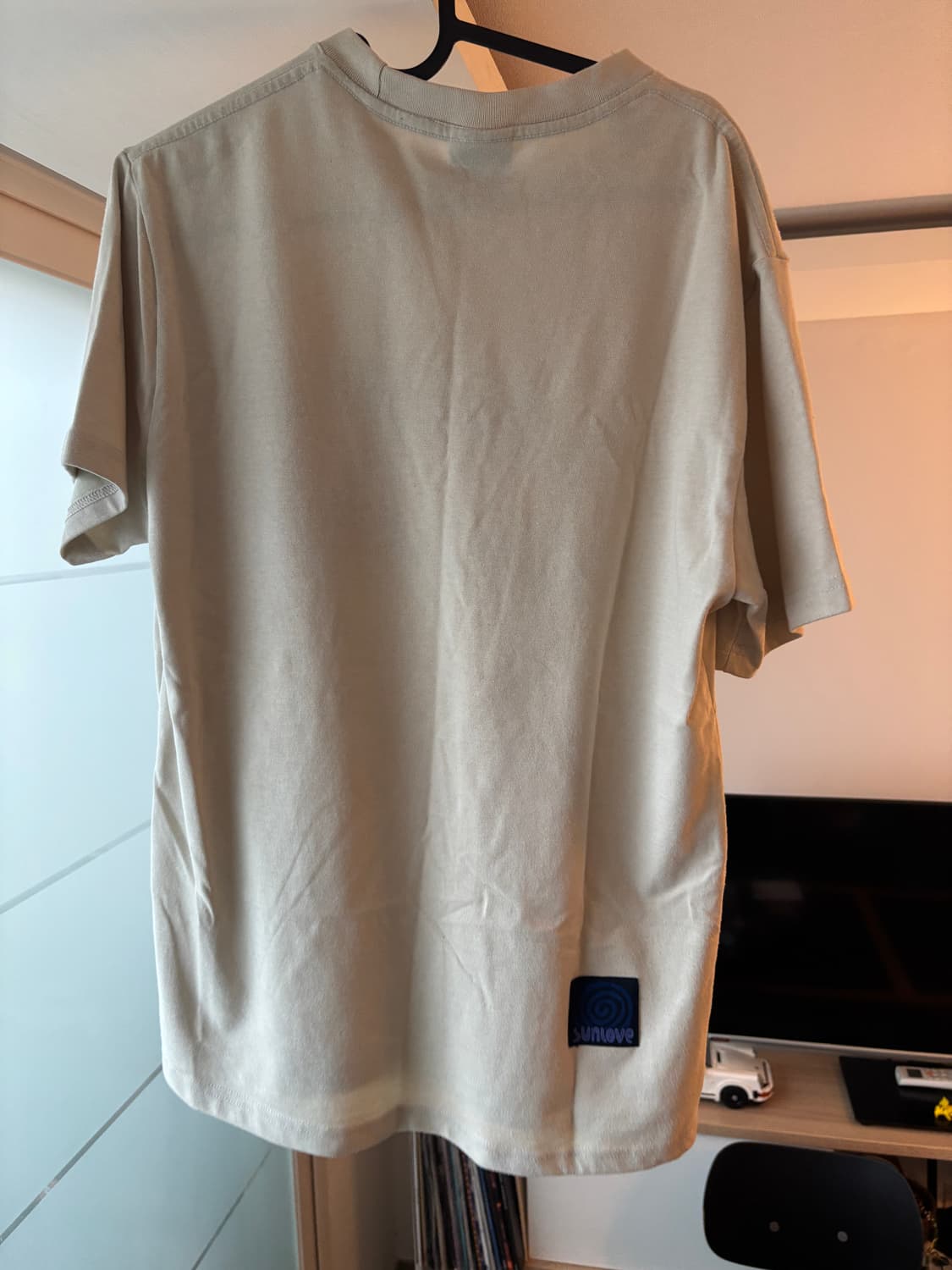 Sunlove 티셔츠 판매합니다 상품이미지3