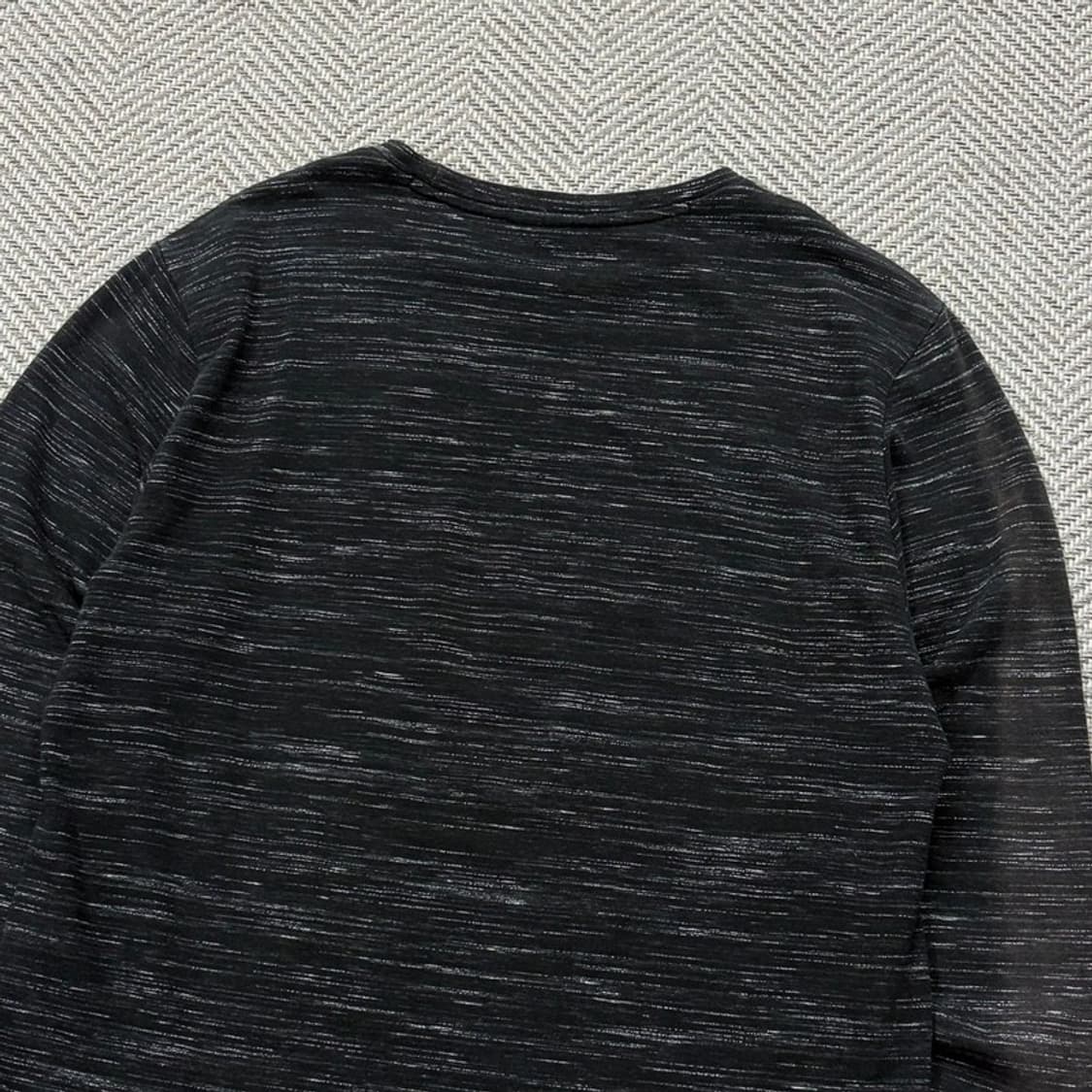 디스커버리 베이직 로고 롱슬리브 v2230 상품이미지4