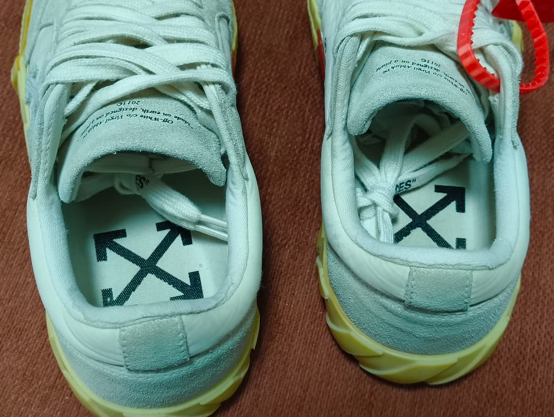 오프화이트 애로우 로우 벌크 스니커즈 상품이미지5