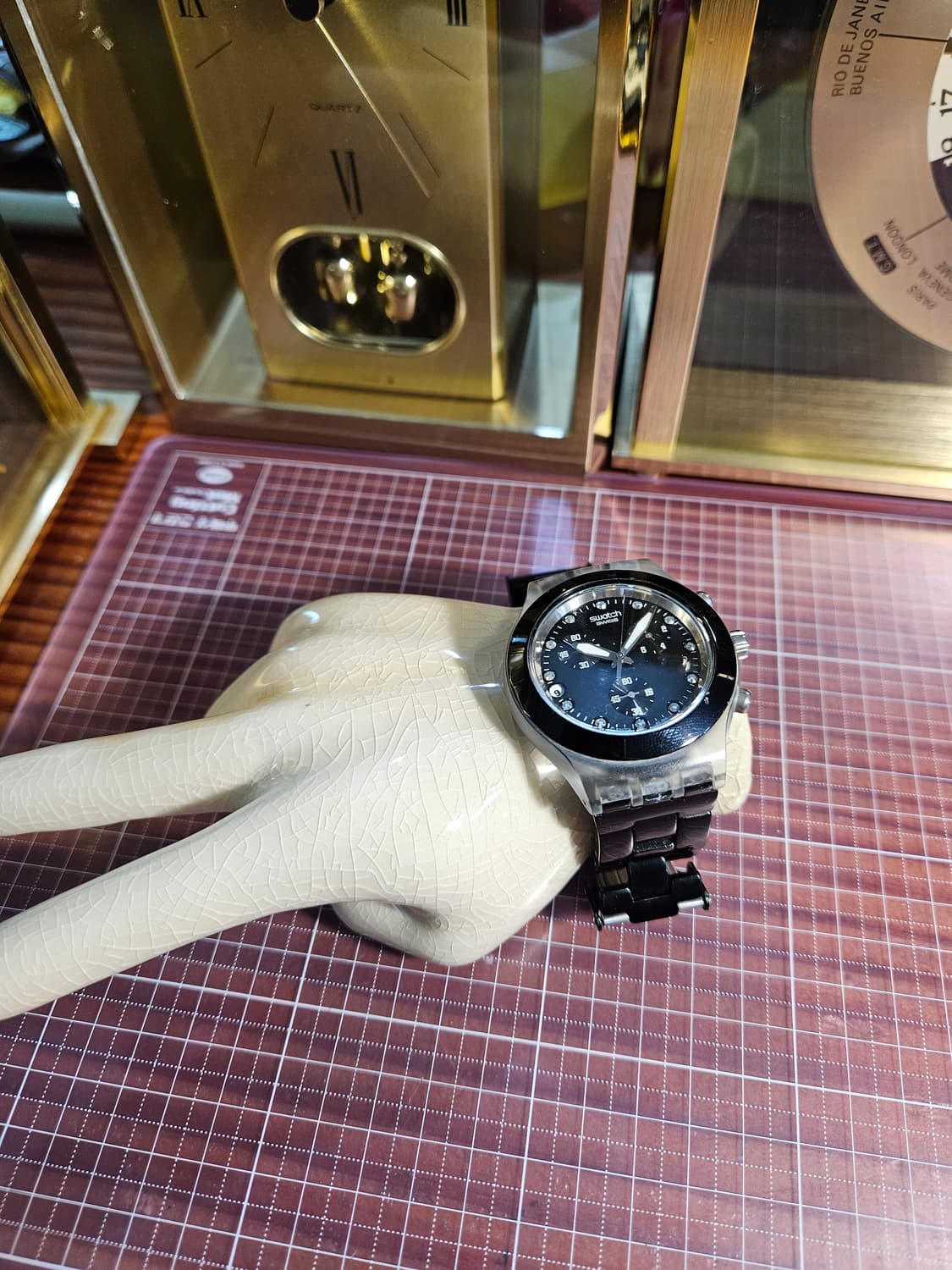 스와치 아이러니  블랙 크로노그래프 시계 상품이미지2