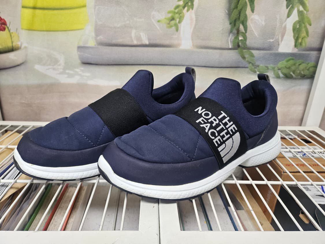 노스페이스 남성방한화 260 뮬 패딩슬립온 랩 슈즈 SD98 상품이미지1