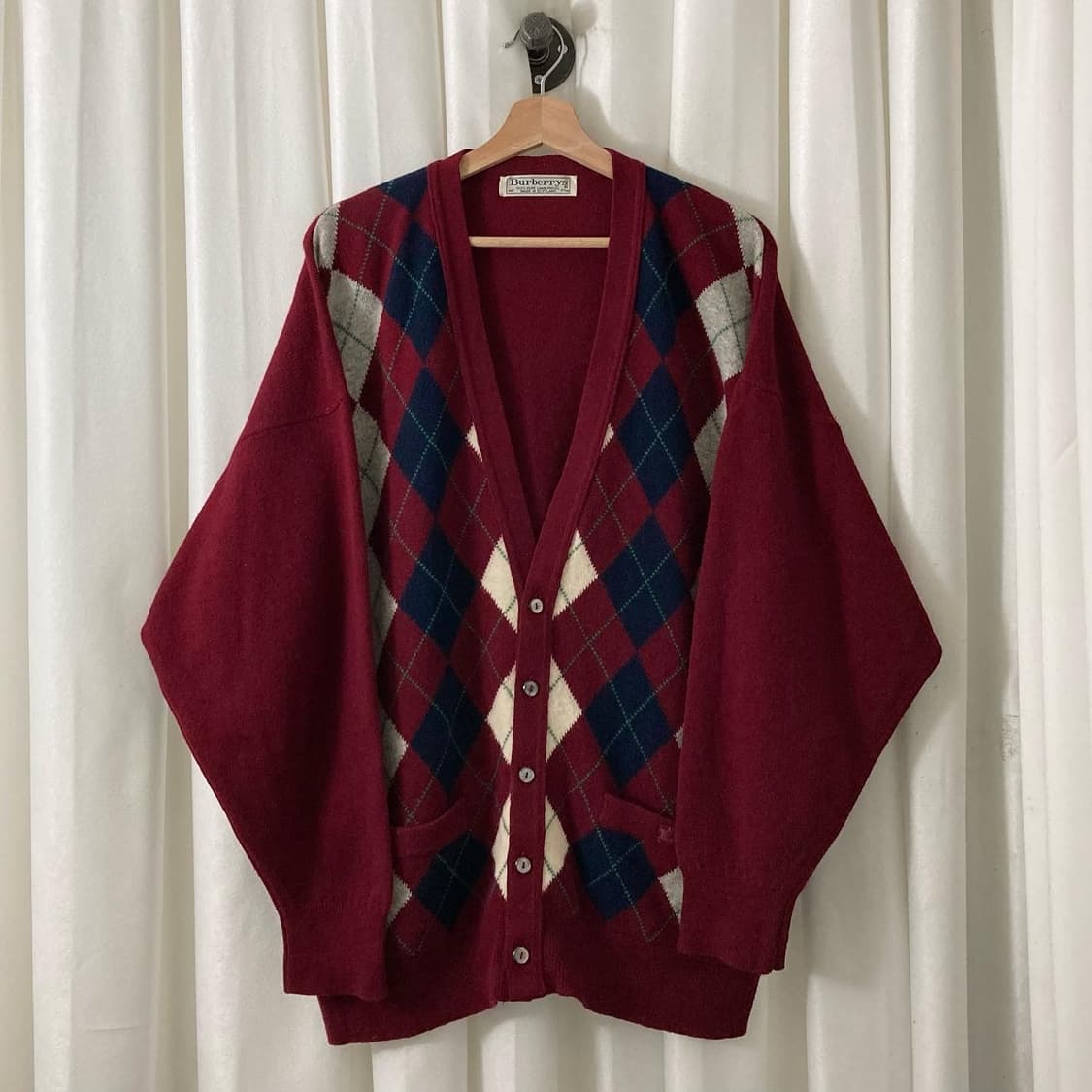 바버리 버건디 아가일 가디건 상품이미지1