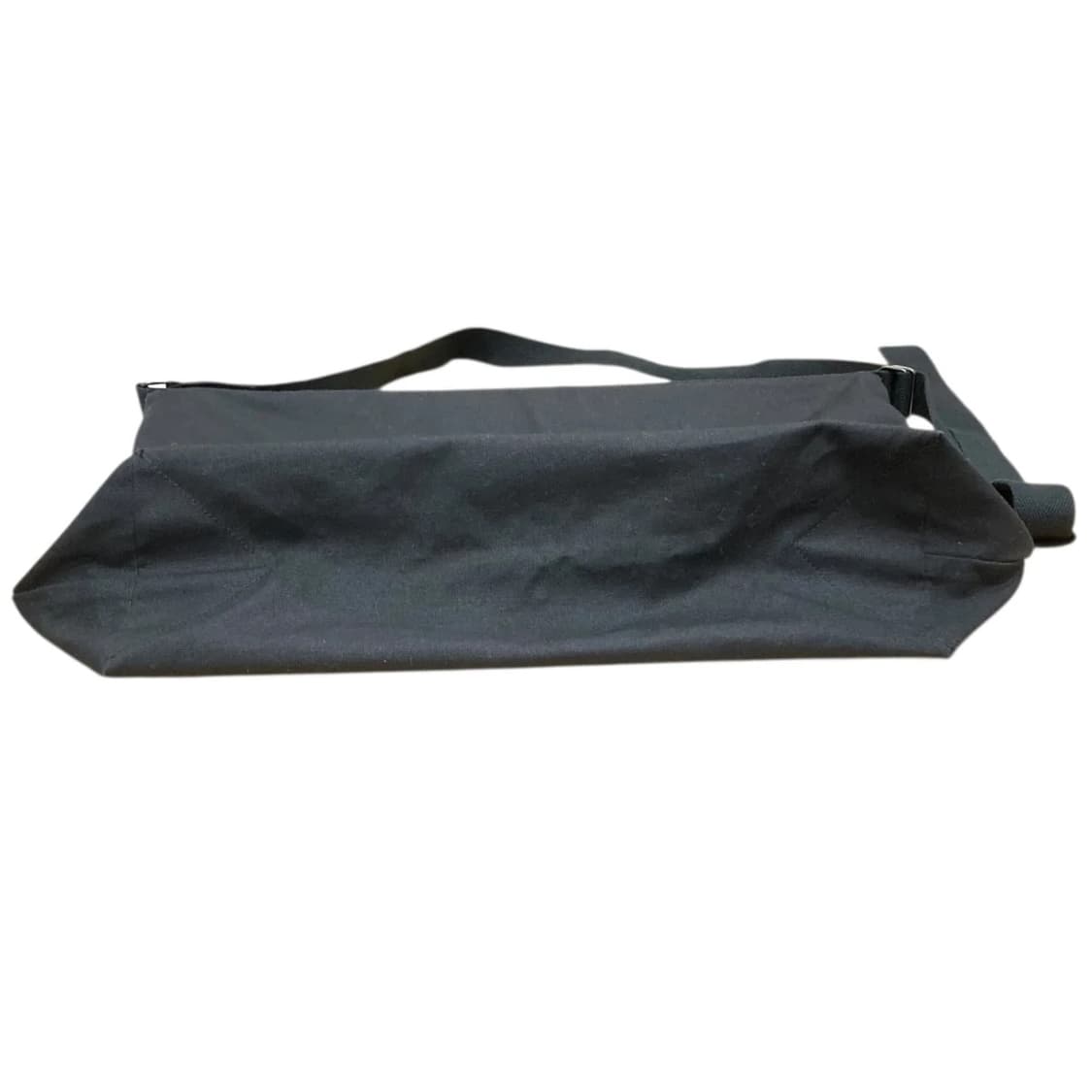 YOHJI YAMAMOTO NOVELY MESSENGER BAG 상품이미지3