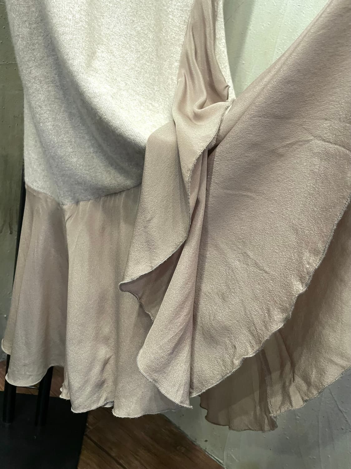 베이지 캐시미어 100% 실크 원피스 상품이미지5