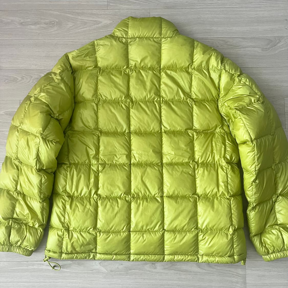 [1회착용] Stussy 스투시 미드웨이트 푸퍼 라임 상품이미지4