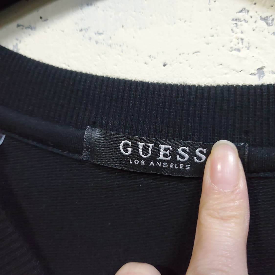 게스 로고 맨투맨  상품이미지3