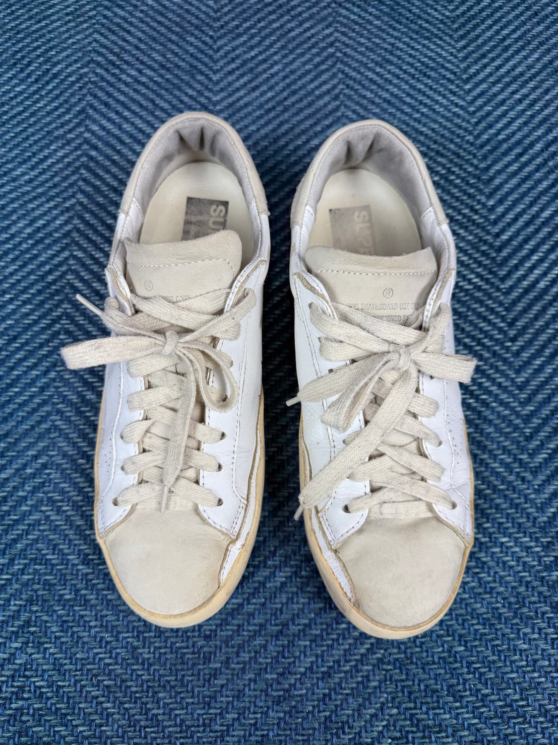 골든구스 슈퍼스타 화이트 로우탑 (사이즈 41) 상품이미지3