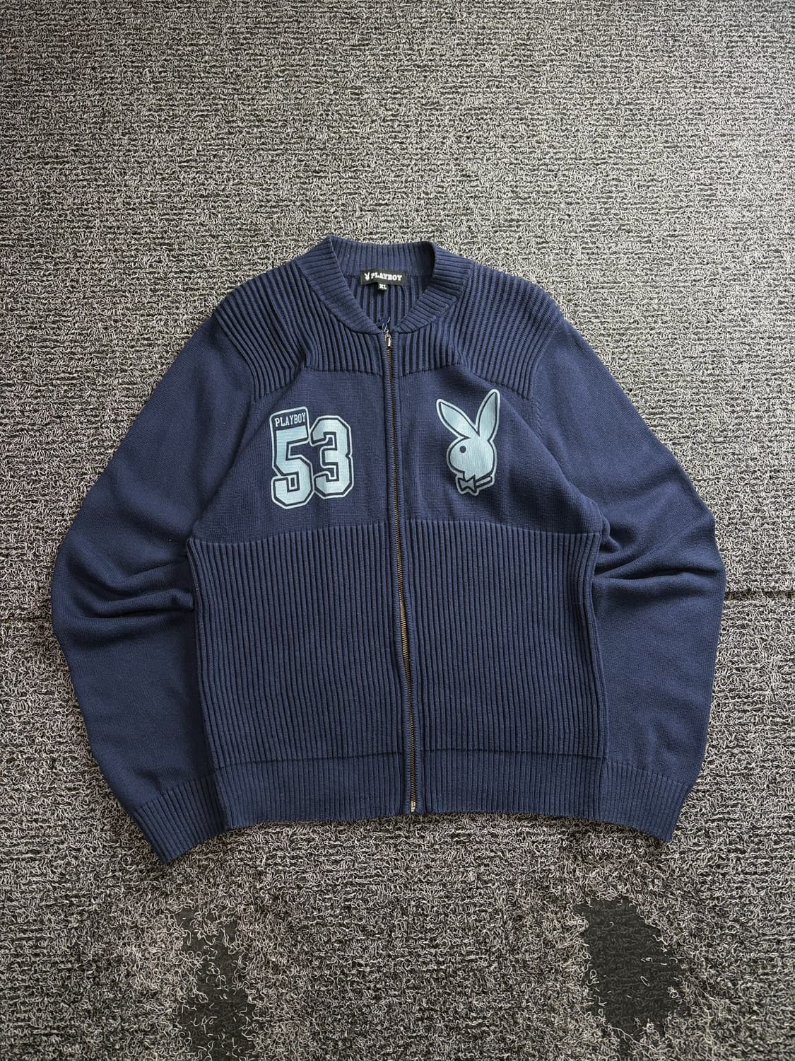 플레이보이 올드스쿨 빅로고 니트 집업 3302 상품이미지2