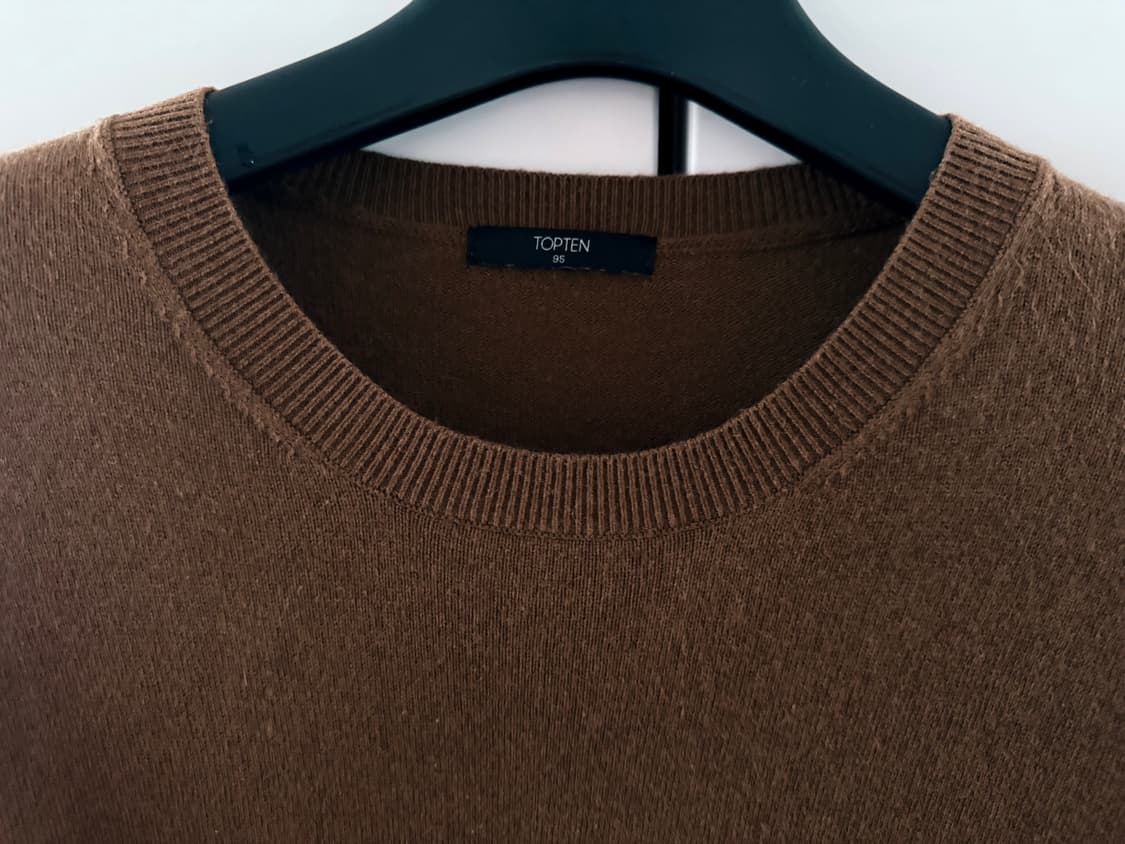 탑텐 니트 브라운색상 국내 100정도 상품이미지3