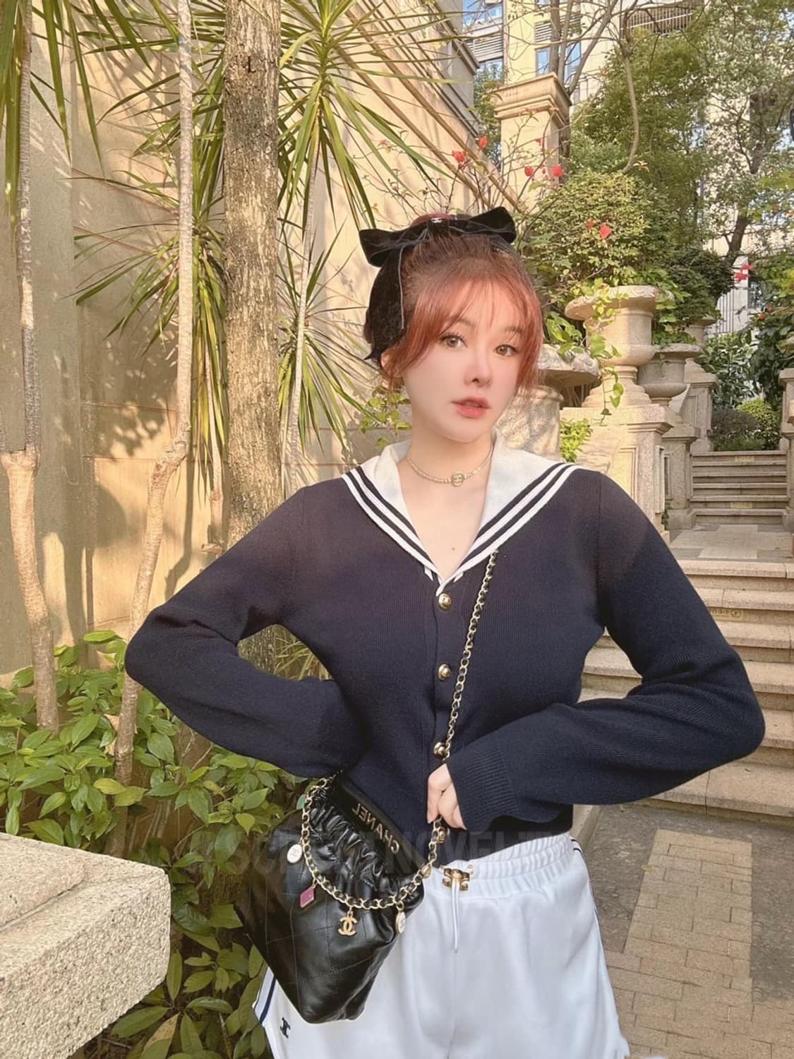 샤넬 22 스몰 체인 쥬얼리 버킷백  상품이미지4