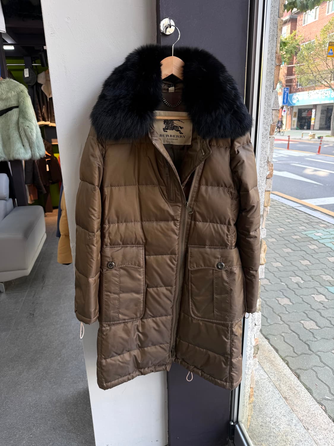 S/ 버버리 런던 폭스퍼 다운 패딩점퍼 상품이미지2