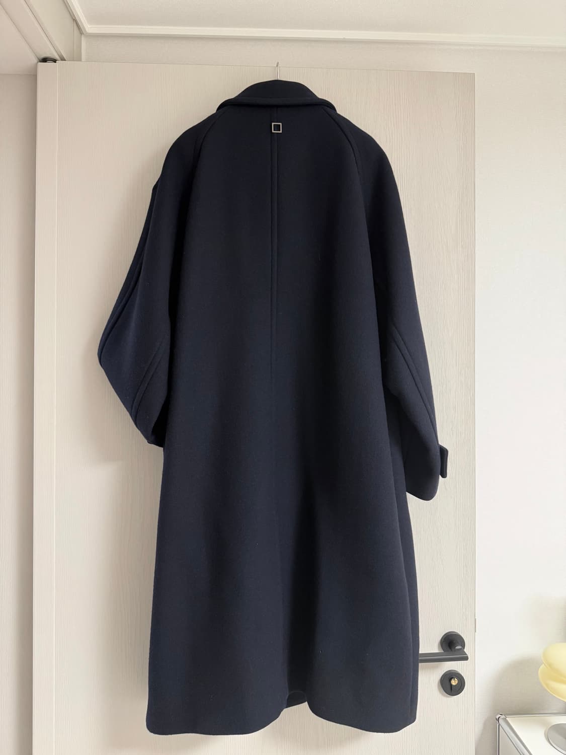 [48] 우영미 24fw 발마칸 코트 네이비 색상 상품이미지2