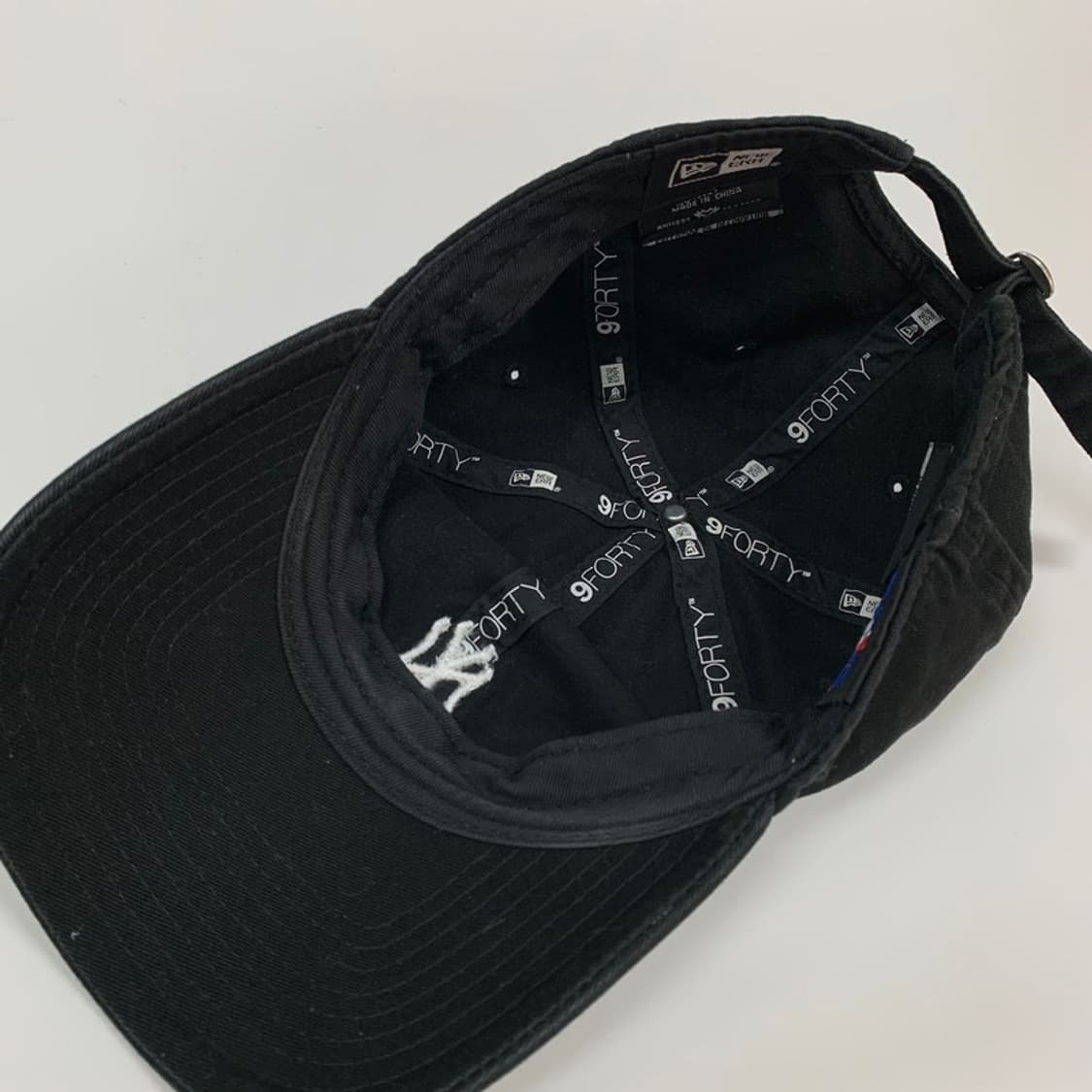 뉴에라 MLB 양키스 스몰로고 블랙 모자 상품이미지5